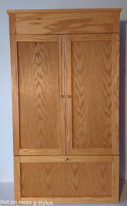 Oak Dart Board Cabinet 3 Door 44 x 25 x 5.5