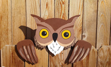 Load image into Gallery viewer, Wise Great Horned Owl Fence Peeker Garden Yard Art Decorative Sign